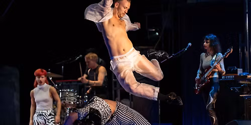 St\u00e9r\u00e9o \u00b7 Philippe Decoufl\u00e9 \u00b7 DCA