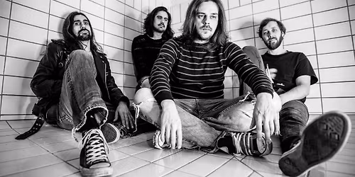 Love Buzz - a Tribute to Nirvana + Waisting lights + De Greaver