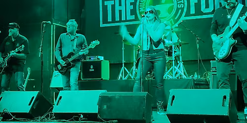 Mrs Smith and the Present at Int'l Pop Overthrow Festival