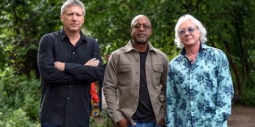 Howl Owl Howl: Darius Rucker  Mike Mills & Steve Gorman