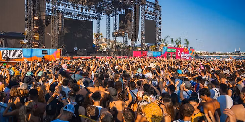 LES PLAGES \u00c9LECTRONIQUES \/ CONCERT \/ CANNES