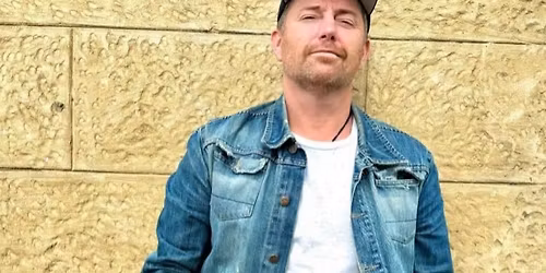 Cam Tapp, live in the bar @ Orford Blue Waters! 