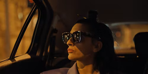 [D\u00edszbemutat\u00f3 \u00e9s k\u00f6z\u00f6ns\u00e9gtal\u00e1lkoz\u00f3] Egykutya \/ [Avanpremier\u0103 \u0219i Q&A] Tot un drac