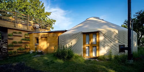 Za tajemstv\u00edm poh\u00e1dek a m\u00fdt\u016f