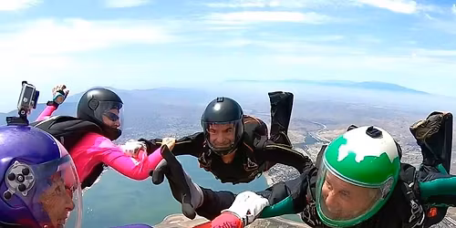 EXCEL Formation Skydiving Skills Camp