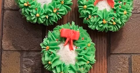 Christmas Cupcake Design Class