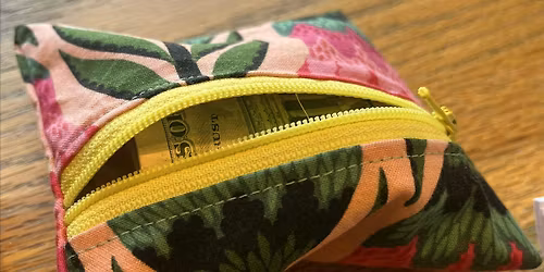 Beginner Sewing: Learn to Use a Sewing Machine + Make a Zipper Bag
