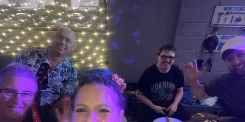 Loose Connections @ The Great Lyde