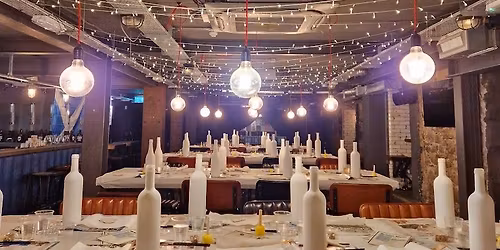 Uncorked - Wine-bottle Paint Night