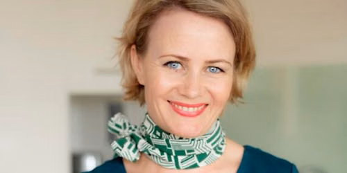 Sigrid Sollund | Litt hevn, takk (OBS: Ny dato)