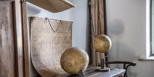 ISKOLAT\u00d6RT\u00c9NETI KI\u00c1LL\u00cdT\u00c1S megnyit\u00e1sa a S\u00f3st\u00f3i M\u00fazeumfaluban