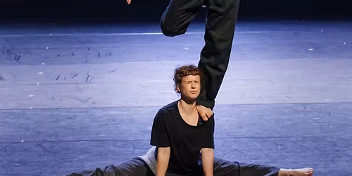 Runway to Reverence \u2013 ANCHETA \/ ANDRESEN \/ BRUYLANT (NO\/BE\/SE)