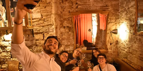Cultural walking tour in Barcelona with food & wine tasting
