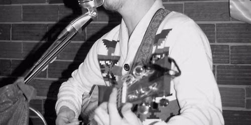 LIVE MUSIC: Duncan Peterson