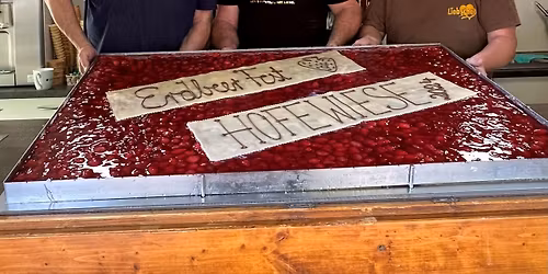 Kleines Erdbeerfest auf der Hofewiese