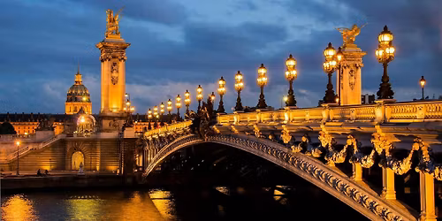 Tour Par\u00eds Nocturno con opci\u00f3n de Paseo en Barco por el Sena