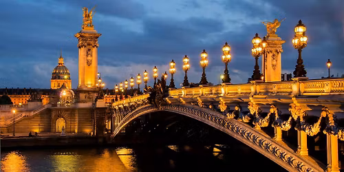 Tour Par\u00eds Nocturno con opci\u00f3n de Paseo en Barco por el Sena