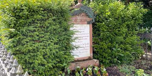 \ud83c\uddeb\ud83c\uddf7 Et voil\u00e0 \u2013 die franz\u00f6sische Seite des Mainzer Hauptfriedhofs \ud83c\uddeb\ud83c\uddf7