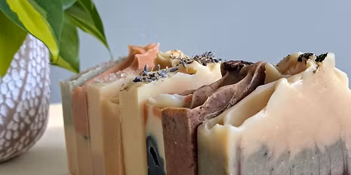 Atelier fabrication Savonnerie D\u00c9BUTANT