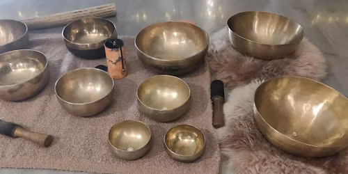 \u00c4\u00e4nimaljat ja yinjooga 31.10.2025 Puistolan Tuulen Tuvalla