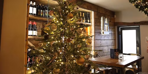  Christmas Eve at Harvey\u2019s