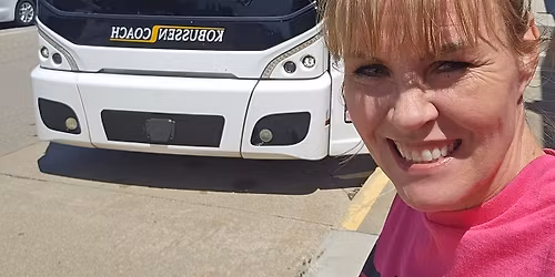 Bus Trip To Scrapmania from the Woodfield Mall in Schaumburg, IL