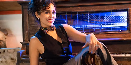 Tango dance classes with Anah\u00ed at La Bruja: beginning and intermediate