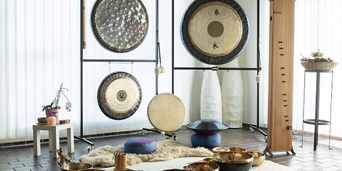 Klangreise mit Naturton-Instrumenten