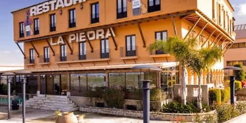 Zambomba Restaurante La Piedra