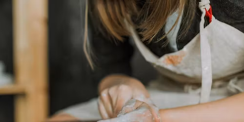 Pottery: beginners throwing course