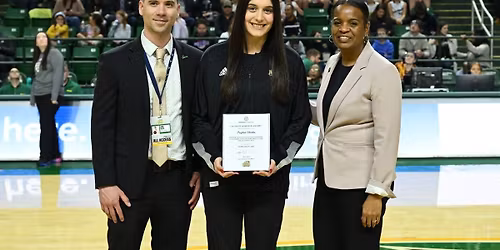 Parking George Washington Revolutionaries at Saint Louis Billikens Womens Volleyball