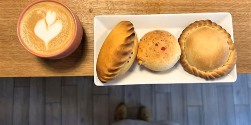 Bolivian breakfast with a coffee expert