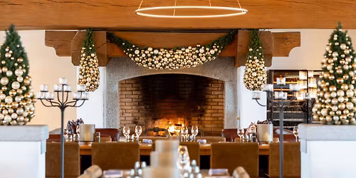 Oak Grill Christmas Dinner