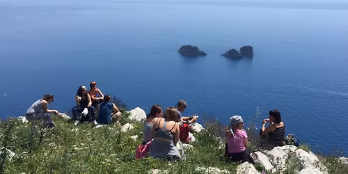 Sulla Via delle Sirene: trekking e pranzo contadino