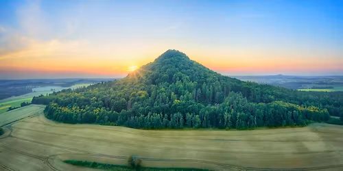 Kraina Wygas\u0142ych Wulkan\u00f3w - G\u00f3ry Kaczawskie (1 szczyt KGP)