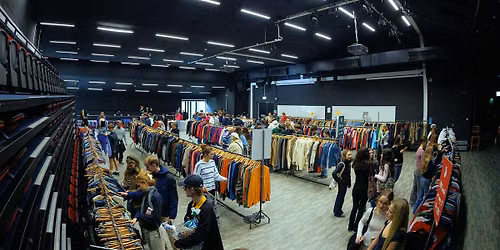 Nottingham Trent Headlock Vintage Clothing Sale