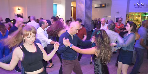 SALSA COCKTAIL MONDAYS - THE BEST SALSA & RUEDA CLASSES AND SOCIAL DANCING IN NORTH LONDON!!!
