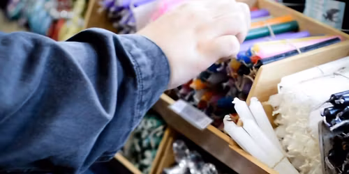 Raven Witch\u2019s Market