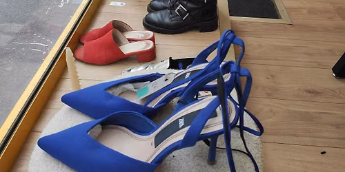 Rep\u00e9rage l Braderie entre amis - 2nde \u00e9dition - Vide-dressing\/Flea Market