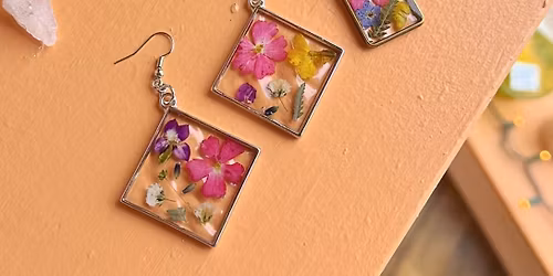 Resin Earrings or Keychains