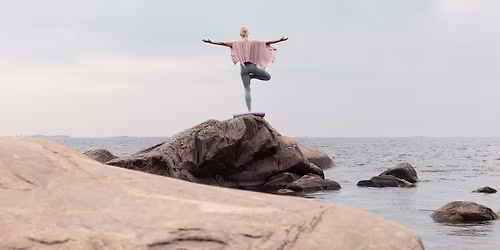 Heartful Yoga -opettajakoulutus arkip\u00e4ivisin (RYT200) 2026-2027