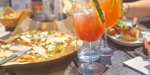 \ud83c\udf05 Torsdagskv\u00e4llar p\u00e5 Surfviken \u2013 Pizza, Vin & Livemusik! \ud83c\udfb6