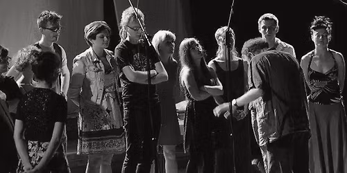 FR#300 Phil Minton\u2019s Feral Choir \/ Free Range Orchestra