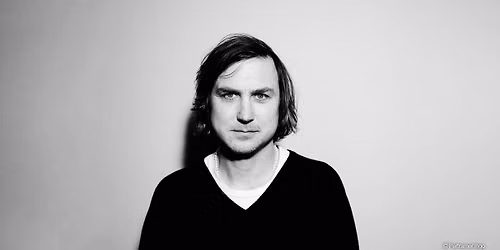Lars Eidinger liest: "Das Unvereinbare in ein Gedicht" \u2013 Posthof Linz