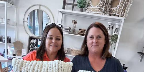 Chunky Knit Pillow Workshop