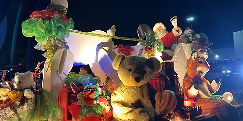 Parade To Welcome Santa! \ud83c\udf85\ud83c\udf84