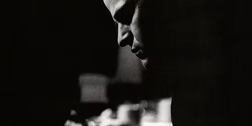 Tom McRae in Tolhuistuin