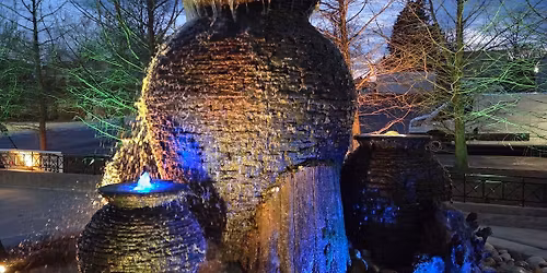 Tunes on Town Square