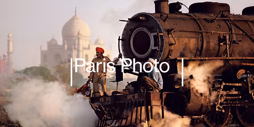 Book signing \u2014 Steve McCurry\u2014 Paris Photo