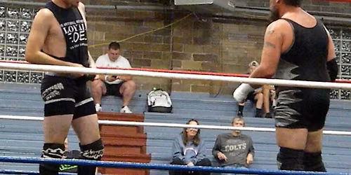 Clash Before Christmas feat. Lee vs Steele